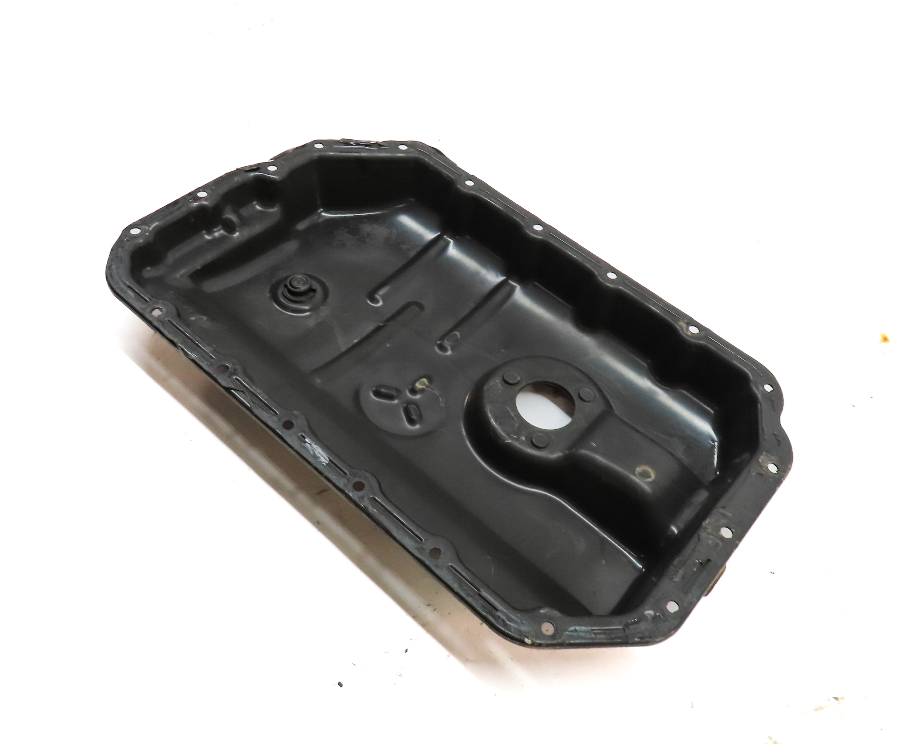 2011 AUDI Q5 (B8 8R) 3.2L (CALB) LOWER ENGINE MOTOR OIL FLUID PAN — exact item pictured